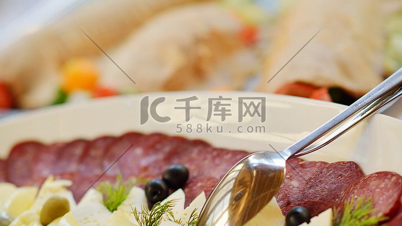 休闲食品小作坊：揭秘其生产流程与价格构成